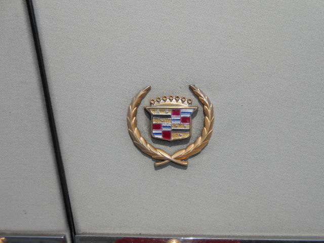 Cadillac Deville 1998 photo 2