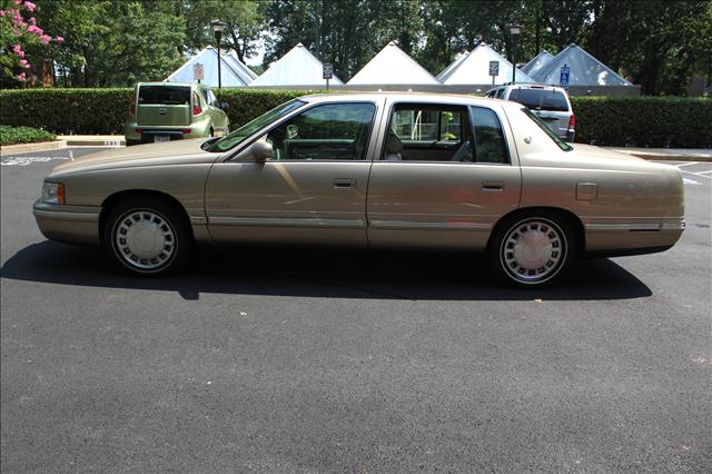 Cadillac Deville 3LT Truck Sedan