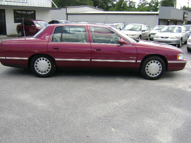 Cadillac Deville 1998 photo 1