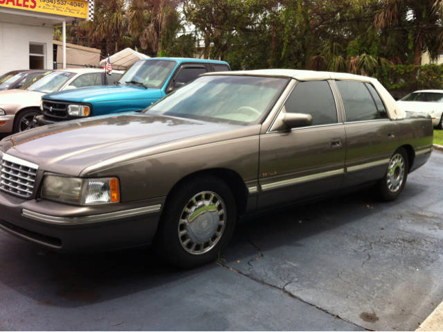 Cadillac Deville 1998 photo 2