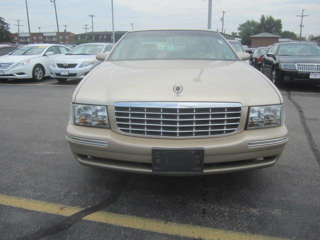 Cadillac Deville 1998 photo 1