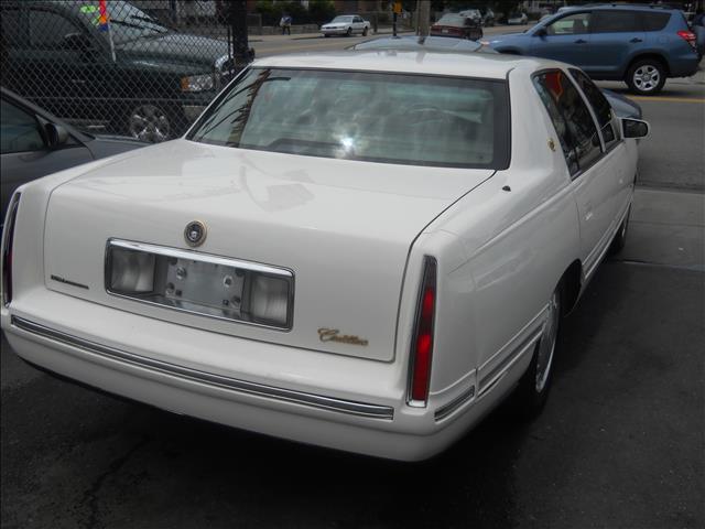 Cadillac Deville 1998 photo 1