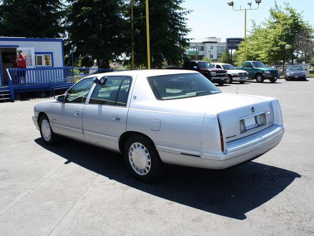 Cadillac Deville 1999 photo 4