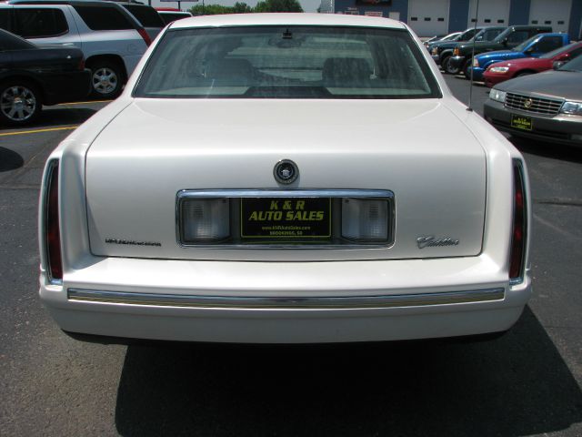 Cadillac Deville 1999 photo 1