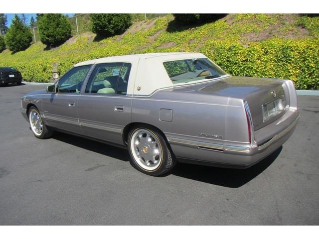 Cadillac Deville 1999 photo 1