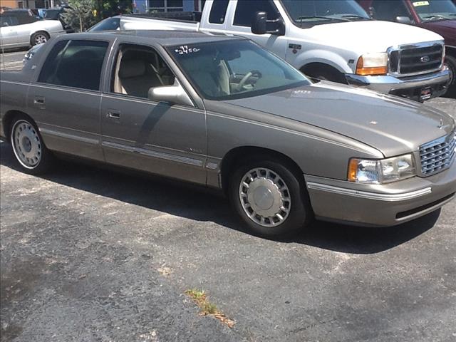 Cadillac Deville 1999 photo 1