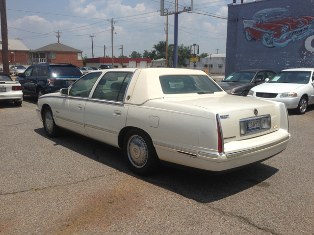 Cadillac Deville 1999 photo 1