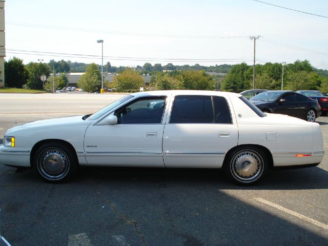 Cadillac Deville 1999 photo 2