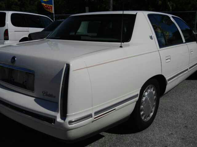 Cadillac Deville 1999 photo 3