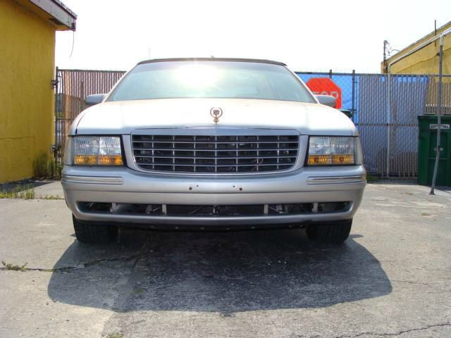 Cadillac Deville 1999 photo 3