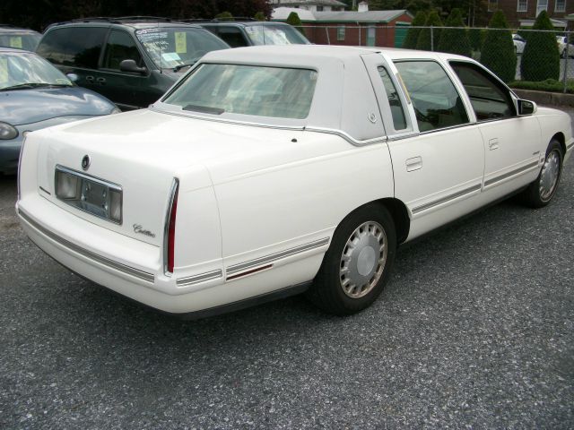 Cadillac Deville 1999 photo 1