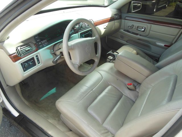 Cadillac Deville 1999 photo 14