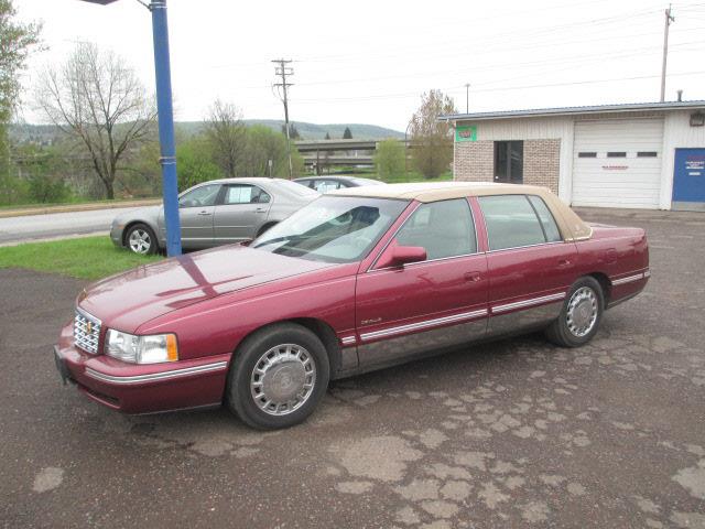 Cadillac Deville 1999 photo 2