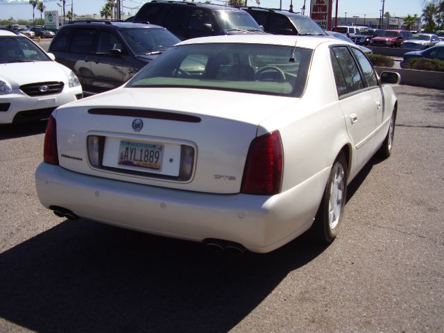 Cadillac Deville 2000 photo 2