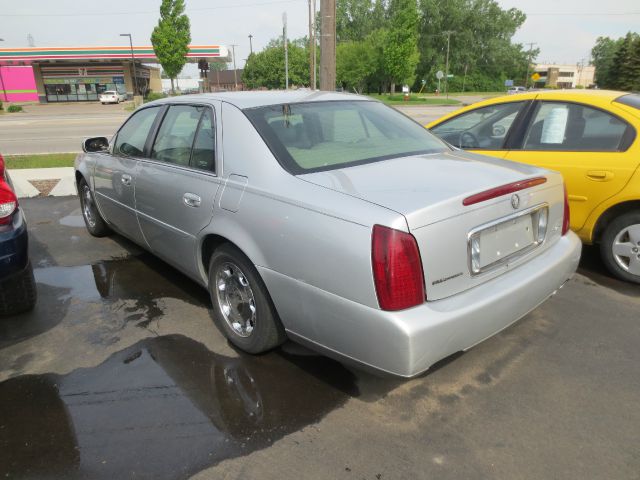 Cadillac Deville Base Sedan