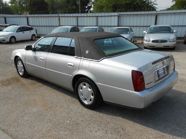 Cadillac Deville Base Sedan