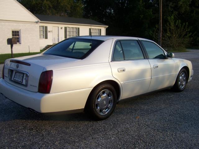 Cadillac Deville 2000 photo 4