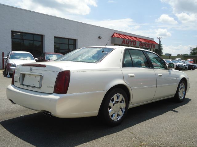 Cadillac Deville 2000 photo 1