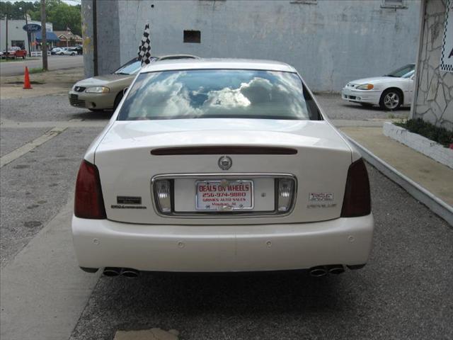 Cadillac Deville 2000 photo 2