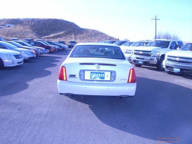 Cadillac Deville 2000 photo 2