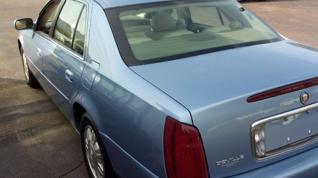 Cadillac Deville 2001 photo 1