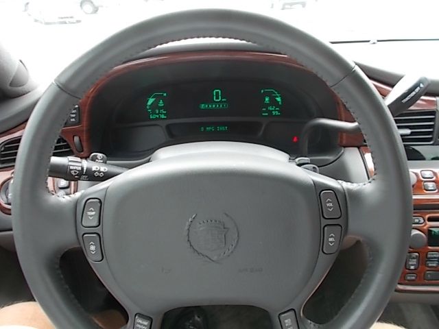 Cadillac Deville 2001 photo 11