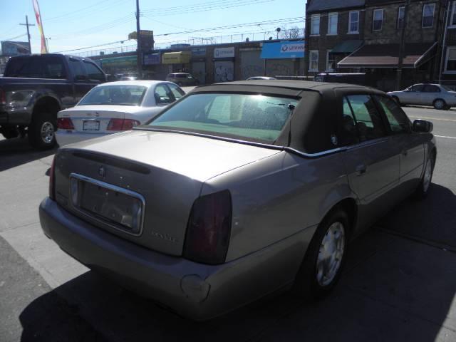 Cadillac Deville 2001 photo 3