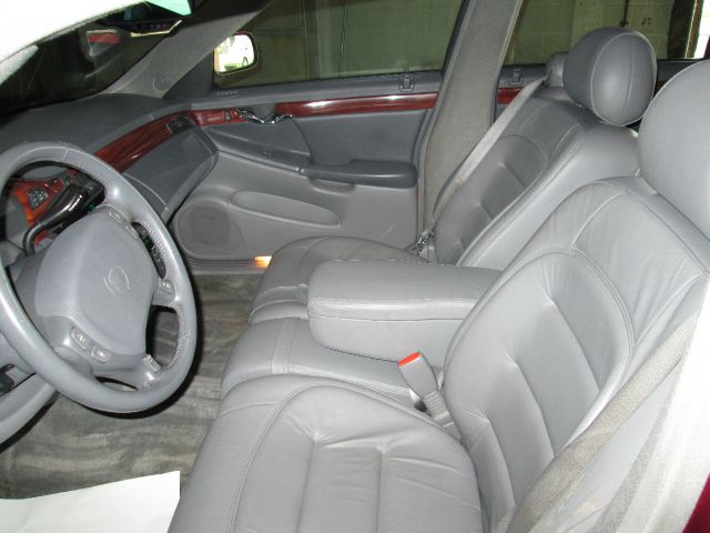 Cadillac Deville 2001 photo 2