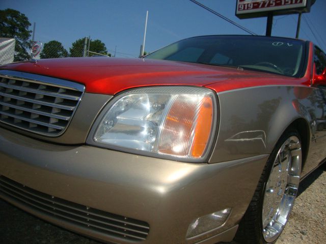 Cadillac Deville 2001 photo 2