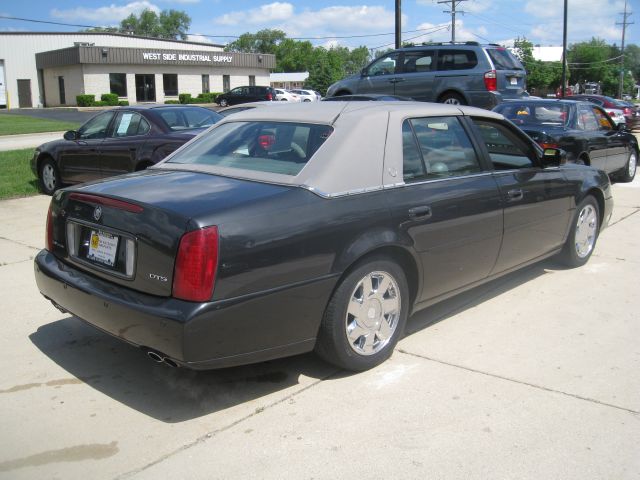 Cadillac Deville 2001 photo 14