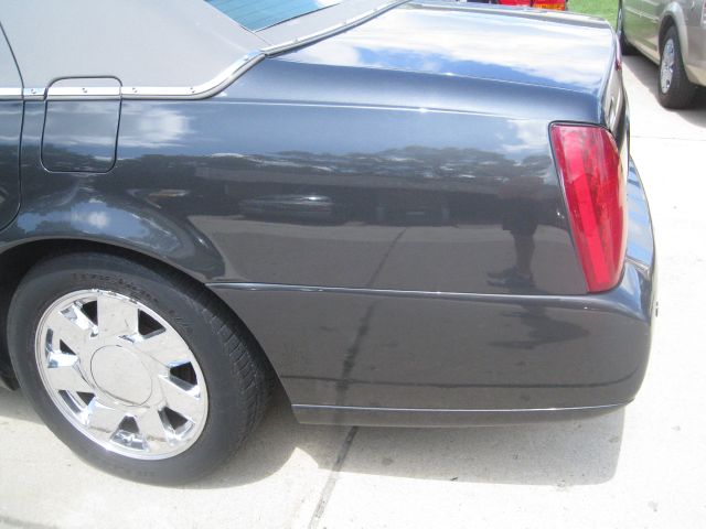 Cadillac Deville 2001 photo 17