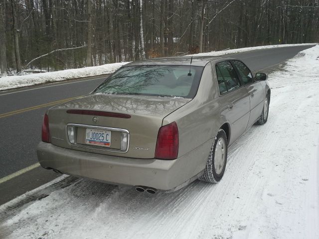 Cadillac Deville 2001 photo 3