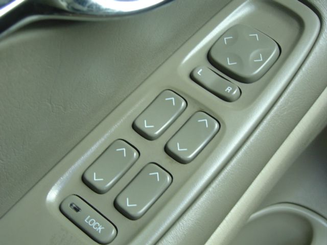 Cadillac Deville 2001 photo 11