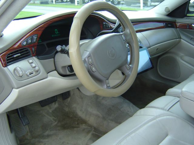 Cadillac Deville 2001 photo 12