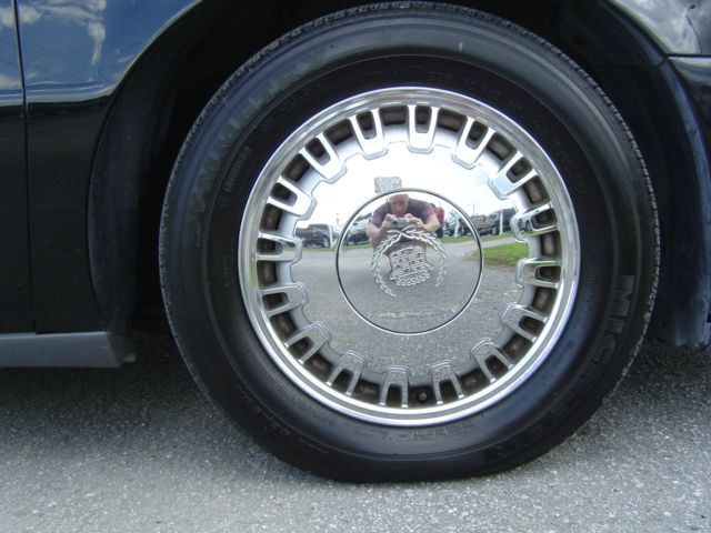 Cadillac Deville 2001 photo 15