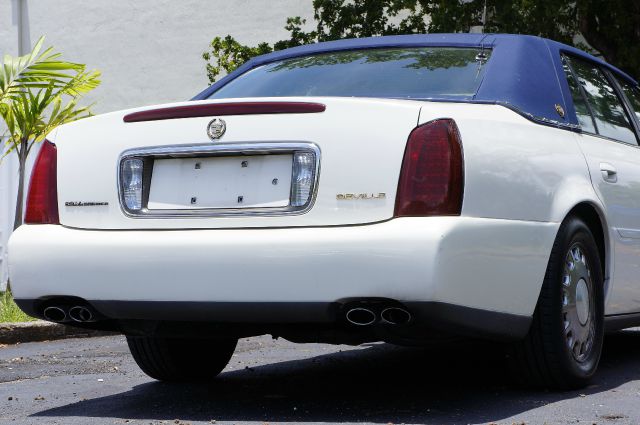 Cadillac Deville 2001 photo 29