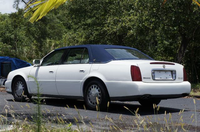 Cadillac Deville 2001 photo 35