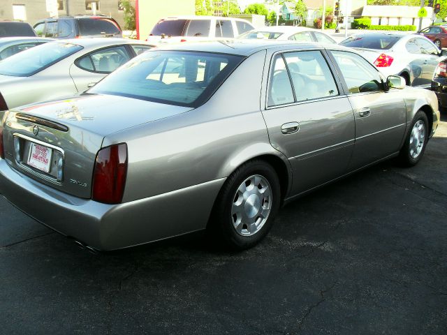 Cadillac Deville 2001 photo 4