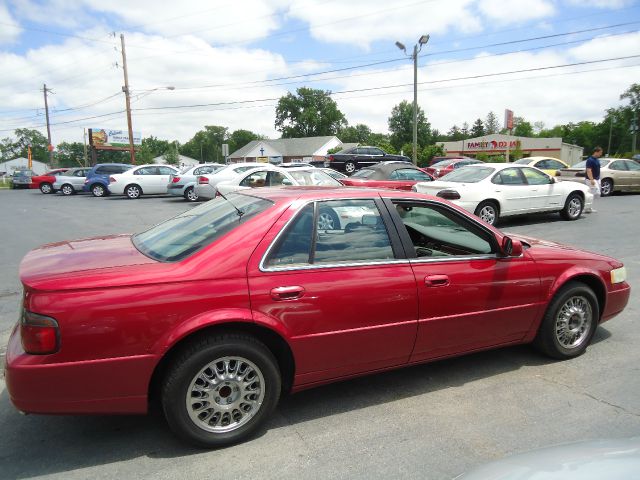 Cadillac Deville 2001 photo 3