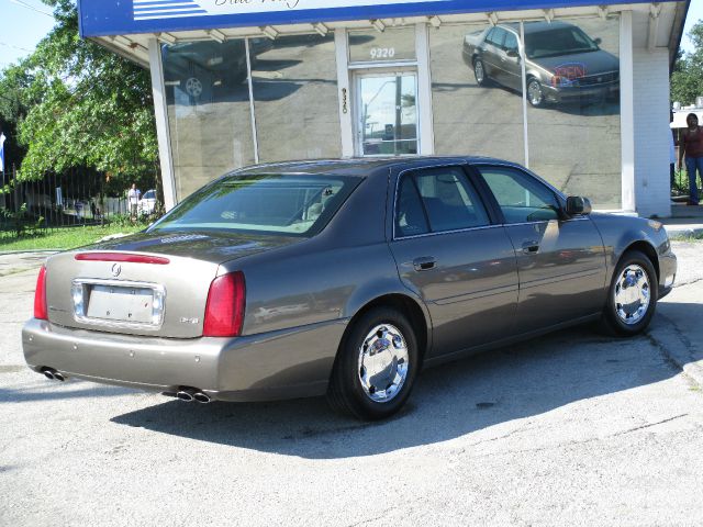 Cadillac Deville 2001 photo 1