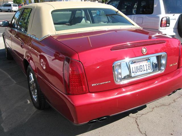 Cadillac Deville 2001 photo 2