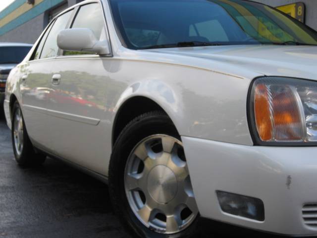 Cadillac Deville 2001 photo 4