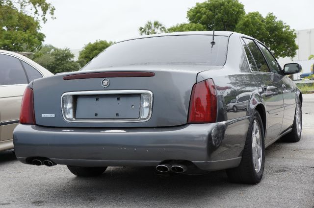 Cadillac Deville Base Sedan