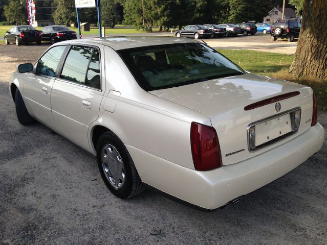 Cadillac Deville 2001 photo 3