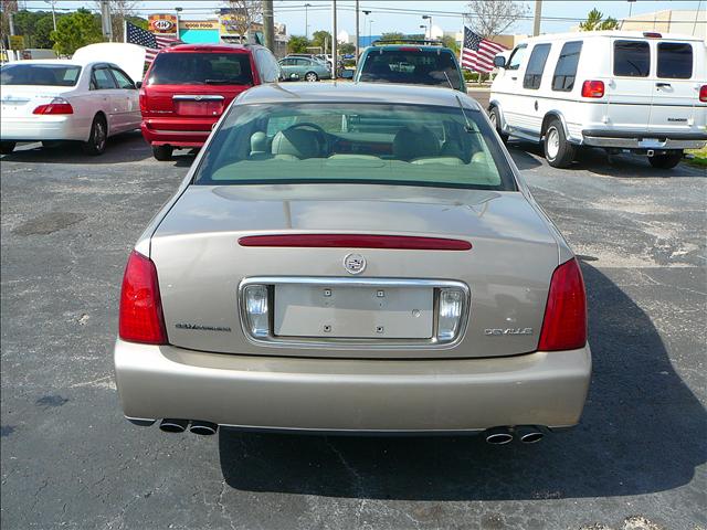 Cadillac Deville 2002 photo 4