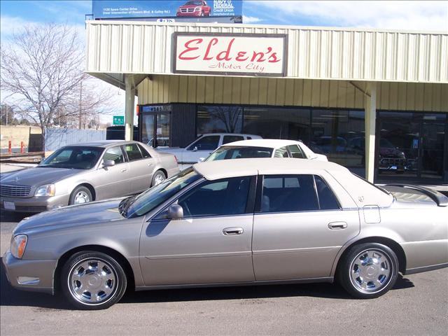 Cadillac Deville Base Sedan