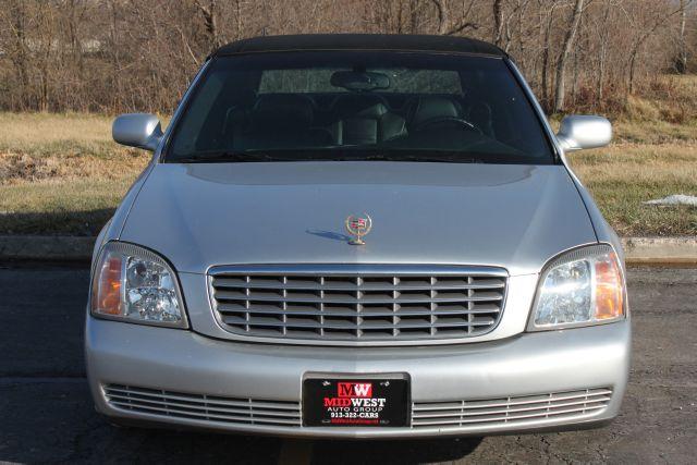 Cadillac Deville 2002 photo 1