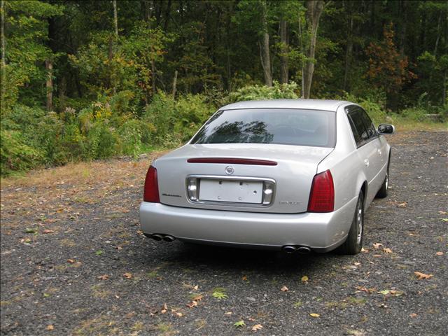 Cadillac Deville 2002 photo 2