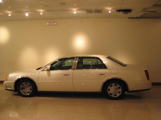 Cadillac Deville 2002 photo 1