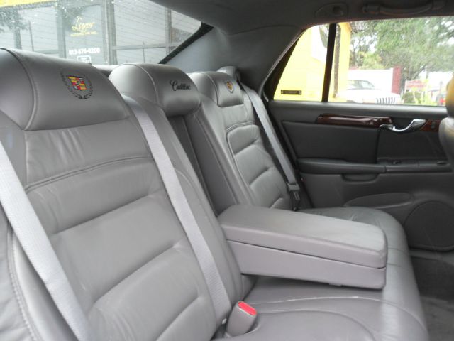 Cadillac Deville 2002 photo 17